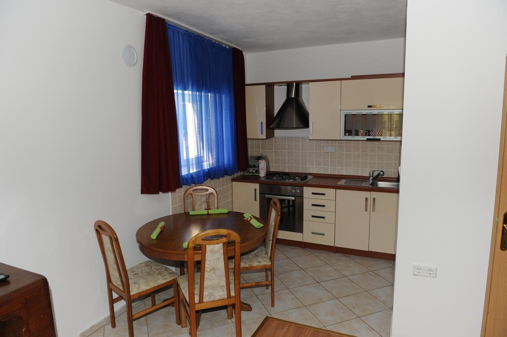 Apartment Matini Dvori Dubrava  Extérieur photo